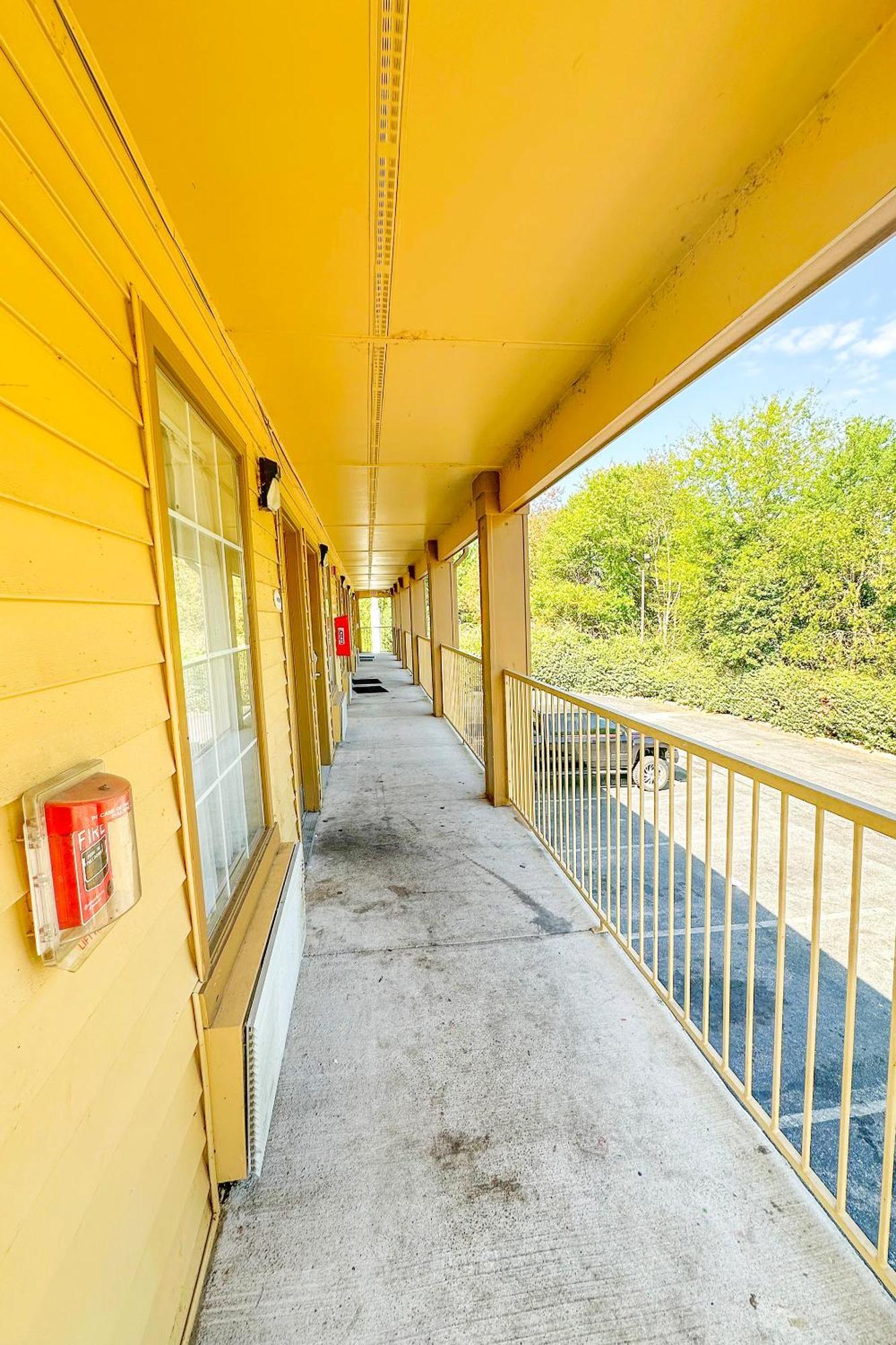 Bonita Lakes By Oyo Motel 2*